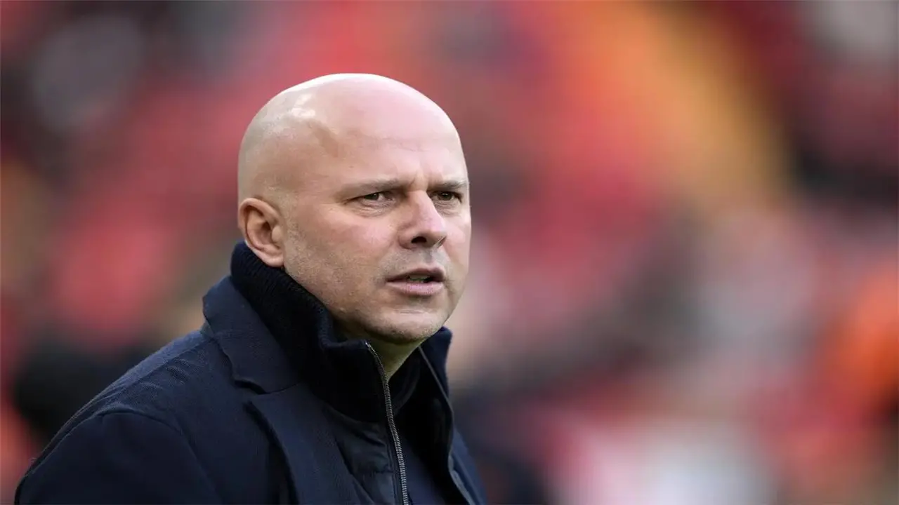 ورطة كبيرة.. لاعب ليفربول يواجه عقوبة إيقاف بعد اشتباك مع ليدز يونايتد